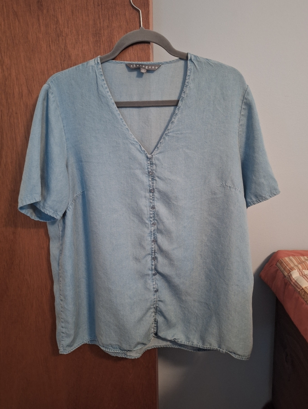 Sharagano Light Blue V-Neck Button-Front Chambray Denim Top Women's Size XL